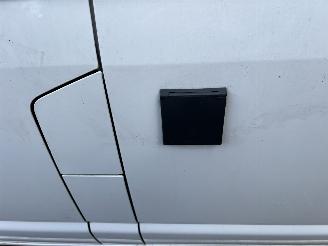 Volkswagen Transporter 2.0 TDI BM BLUEMOTION AIRCO NAVI picture 19