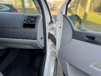 Volkswagen Transporter 2.0 TDI BM BLUEMOTION AIRCO NAVI picture 10