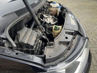 Volkswagen Transporter 2.0 TDI DC DUBBELE SCHUIFDEUR  AUTOMAAT HIGHLINE picture 14