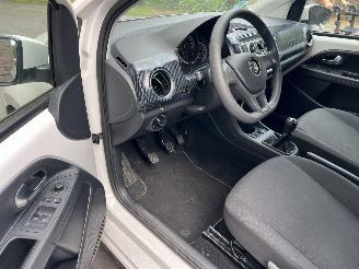 Volkswagen Up! 1.0 BTM MOVE UPi AIRCO picture 14