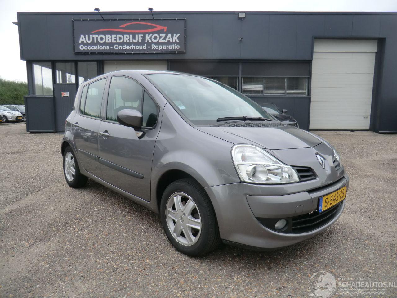 Renault Modus 1.2 TCE Dynamique AIRCO