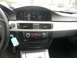 BMW 3-serie Touring 320xd 4x4 Business Line AIRCO picture 17