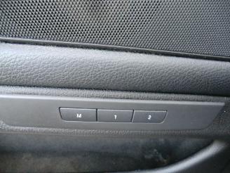BMW 5-serie 525d High Executive LEER AUTOMAAT picture 17
