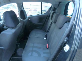 Opel Agila 1.2 Enjoy AIRCO NIEUWE KOPPELING en NIEUWE APK picture 10