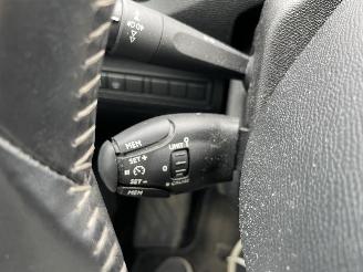 Peugeot 308 1.2 PureTech Style AIRCO NAVI PDC picture 13