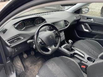 Peugeot 308 1.2 PureTech Style AIRCO NAVI PDC picture 10