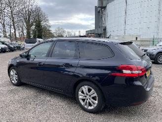 Peugeot 308 1.2 PureTech Style AIRCO NAVI PDC picture 3