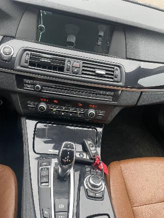 BMW 5-serie Touring 520D Executive Leer Navi PDC Trekhaak picture 17