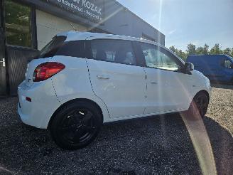 Mitsubishi Space-star 1.0 edition AIRCO picture 2