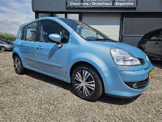 voitures voitures particulières Renault Grand-modus 1.6 16v Dynamique automaat 2010/8
