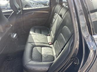 Volvo V-70 1.6 T4 Limited Edition AUTOMAAT picture 9