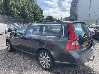 Volvo V-70 1.6 T4 Limited Edition AUTOMAAT picture 3