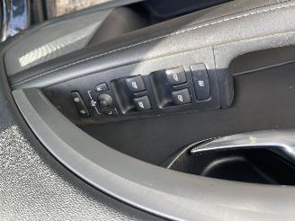 Volvo V-70 1.6 T4 Limited Edition AUTOMAAT picture 10