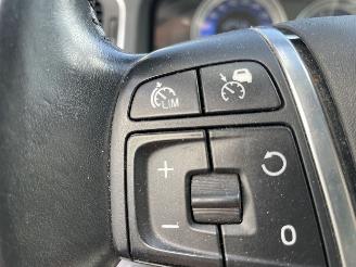 Volvo V-60 1.6 T3 R-Design AIRCO LEDER CRUISE picture 14