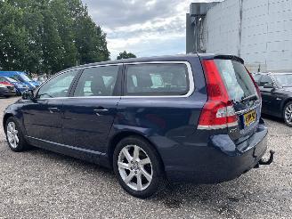Volvo V-70 2.0 D4 Momentum AIRCO LEDER picture 3