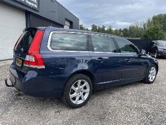 Volvo V-70 2.0 D4 Momentum AIRCO LEDER picture 4