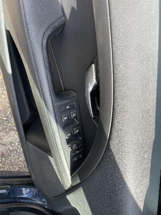 Volvo V-70 2.0 D4 Momentum AIRCO LEDER picture 10