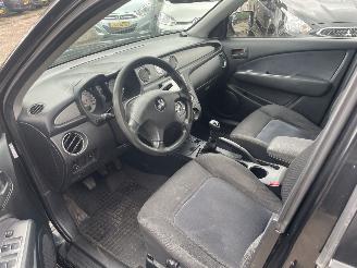 Mitsubishi Outlander 2.0 Comfort AIRCO NAVI picture 12