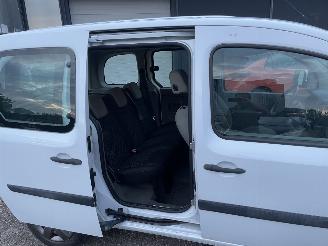 Renault Kangoo Family 1.6-16V Expression NAVI NIEUWE APK picture 11