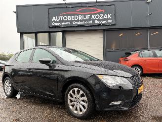 Auto incidentate Seat Leon 1.2 TSI Style Airco AUTOMAAT Cruise 2016/11
