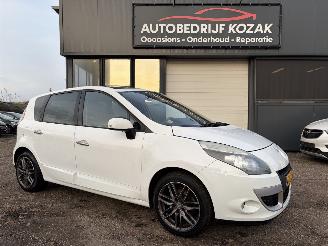 Gebrauchtwagen PKW Renault Scenic 1.4 TCE Expression AIRCO LEDER PANORAMA 2010/1