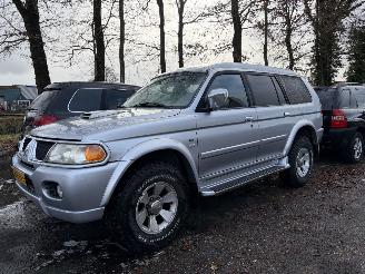  Mitsubishi Pajero-sport 2.5 TDI Intense HR 4x4 AIRCO 2004/11