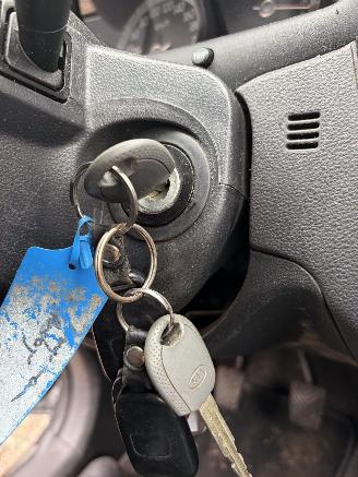 Kia Sportage 2.0 CVVT AIRCO LEDER CRUISE picture 17