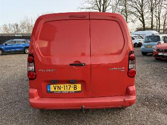 Peugeot Partner 1.6 e-HDI XR Profit Trekhaak NIEUWE APK picture 5