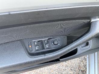 Volkswagen Passat Variant 1.6 TDI Connected Series NAVI picture 10