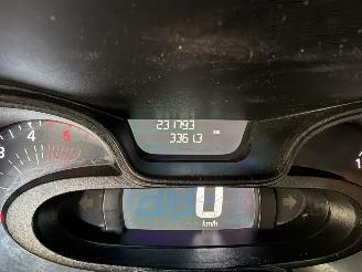 Renault Trafic 1.6 dCi L2H1 Comfort AIRCO CRUISE 3-pers. picture 12