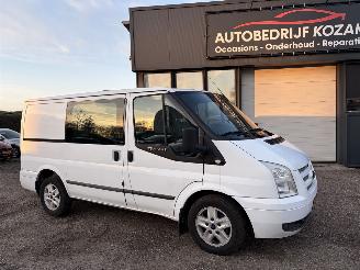 krockskadad bil bedrijf Ford Transit 2.2 TDCI Ambiente AIRCO CRUISE PDC 2012/4