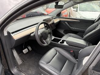 Tesla Model Y Performance AWD 75 kWh LONG RANGE picture 8