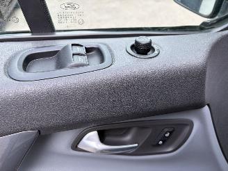 Ford Transit Custom 2.2 TDCI SPOTR AIRCO 3-pers. CRUISE picture 13