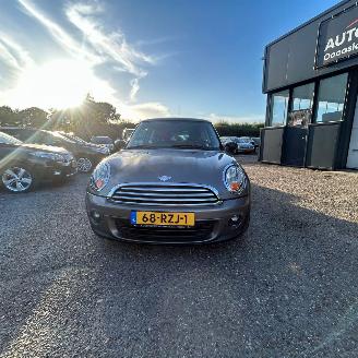 Mini One 1.6 One Business Line AIRCO picture 11