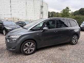 Citroën C4 GRAND PICASSO 1.6 e-HDI EXCLUSIVE 7-pers AUTOMAAT picture 2