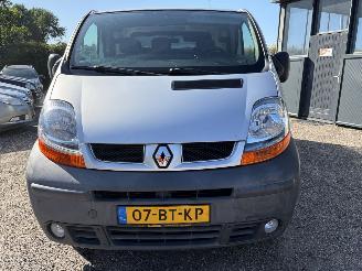 Renault Trafic 2.5 dCi L1H1 AIRCO 3-pers. NIEUWE APK picture 10