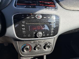 Fiat Punto Evo 1.4 Business AIRCO 5-drs picture 11