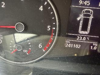 Volkswagen Transporter 2.0 TDI L2H1 Highline AUTOMAAT AIRCI 3-pers picture 9