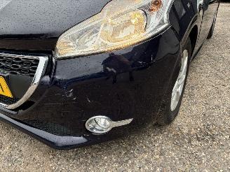Peugeot 208 1.2 PureTech Style AUTOMAAT CRUISE NAVI picture 7