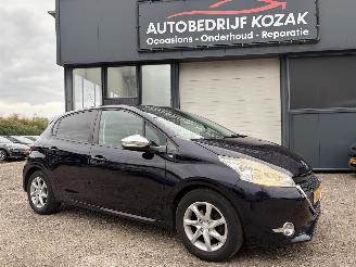 occasione autovettura Peugeot 208 1.2 PureTech Style AUTOMAAT CRUISE NAVI 2015/6