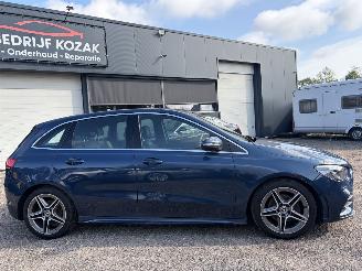 Mercedes B-klasse 180d Business Solution AMG Panoramadak automaat picture 7