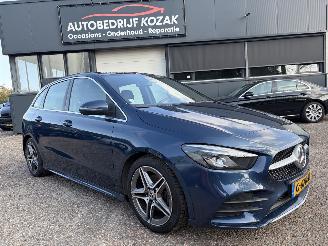 Gebrauchtwagen PKW Mercedes B-klasse 180d Business Solution AMG Panoramadak automaat 2019/11