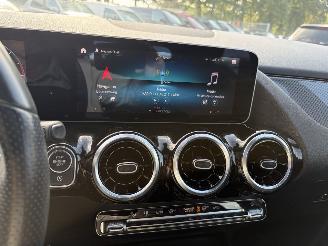 Mercedes B-klasse 180d Business Solution AMG Panoramadak automaat picture 19