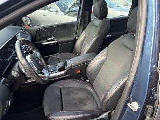 Mercedes B-klasse 180d Business Solution AMG Panoramadak automaat picture 9