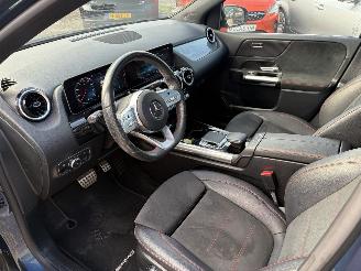 Mercedes B-klasse 180d Business Solution AMG Panoramadak automaat picture 8