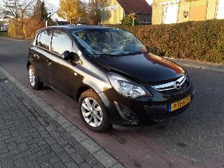 Salvage car Opel Corsa 1.4 16_V Twinport 2014/2