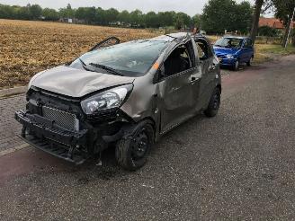 Kia Picanto  picture 2