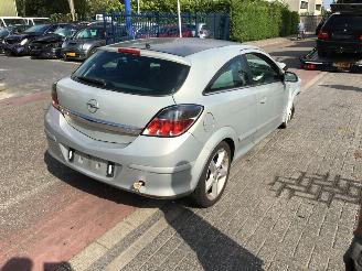 Opel Astra GTC 1.6 picture 3
