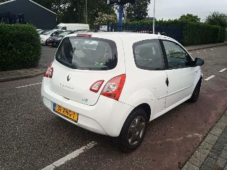 Renault Twingo 1.2-16V Quickshift picture 3