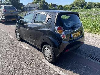 Chevrolet Spark 1.0-16V picture 4